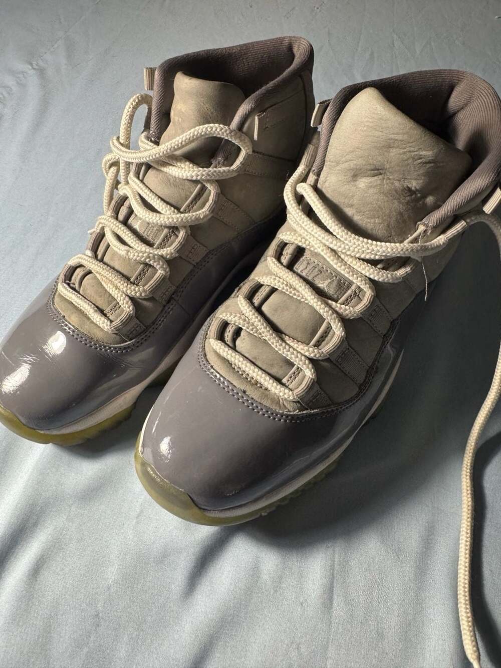 Jordan Air Jordan 11 Retro Size 8 Cool Grey Sneakers